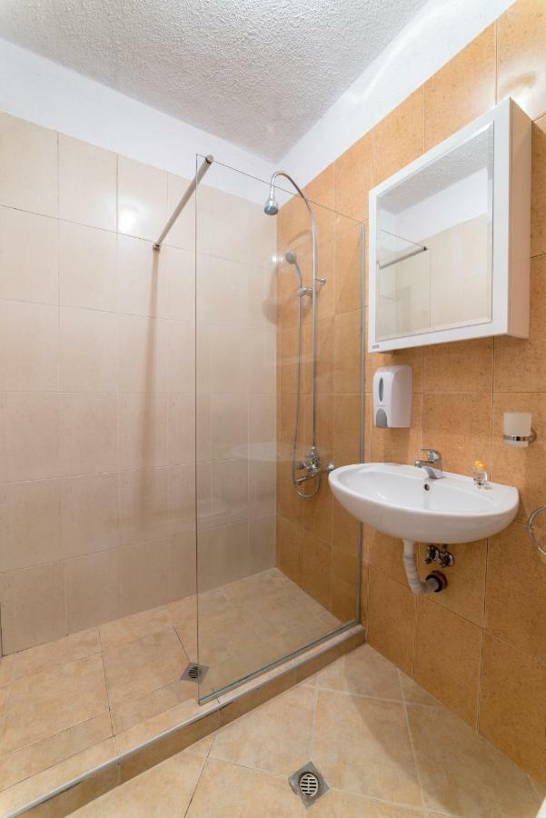 Comfort.Chic.Charming Apt With Terrace Near Ndk Sofia Exterior photo
